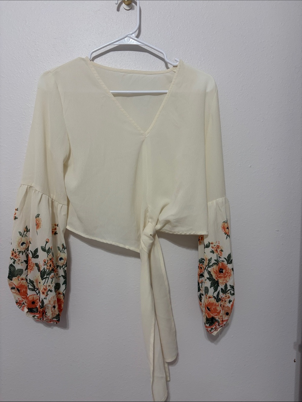 Cream V-Neck Tie-Front Blouse with Floral Balloon Sleeves